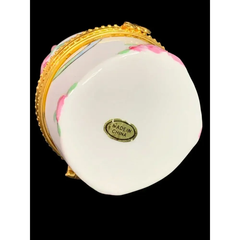 Porelain Hinged Trinket Ring Box Tiered Wedding Cake Bridal 3.2